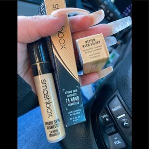 Smashbox studio skin concealer